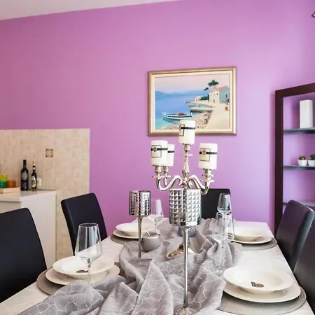 Anna - Two-bedroom With Balcony Апартаменты *