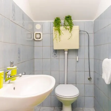 Anna - Two-bedroom With Balcony Апартаменты *