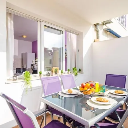Апартаменты Anna - Two-bedroom With Balcony *